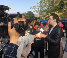 Carlo Aspri interviewed by all the medias after his amazing performance of the famous Chinese song "The Waves Of Gulangyu" at an exclusive Buddhist Temple in Xiamen city, Fujian, China. Over 5,000 spectators and medias all attended to see Carlo's performance.